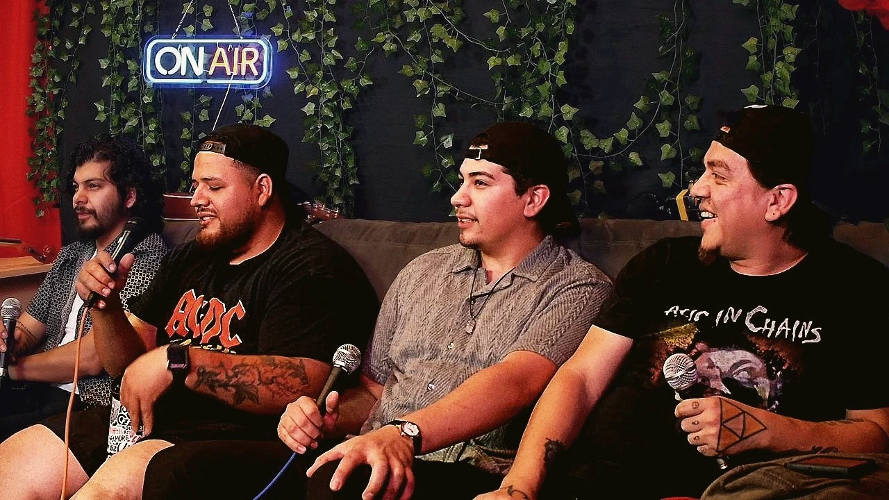 Gregorio and the Unknown in an on-air interview